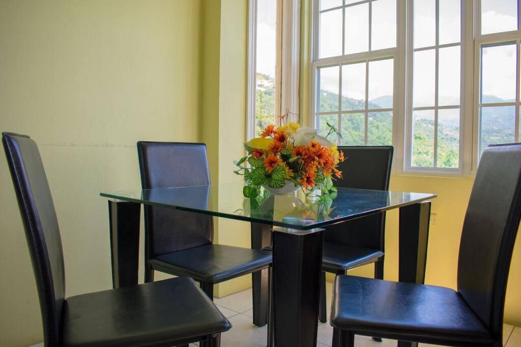 A Lovely Jamaican Get-Away Kingston Exterior foto